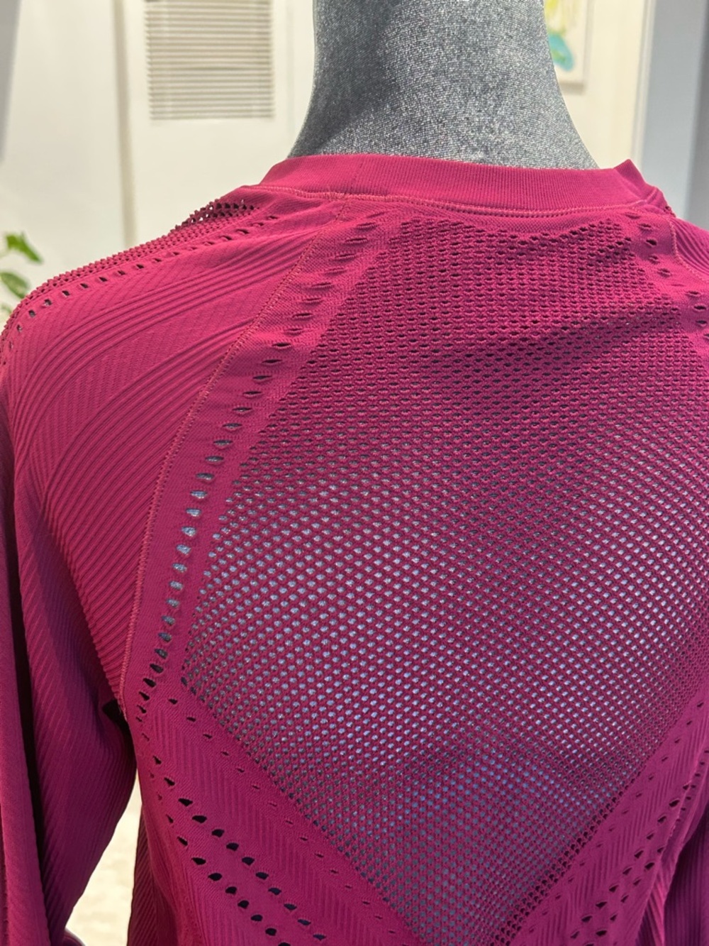 Athleta Raspberry Perforated Athletic Pullover - Picture 5 of 6